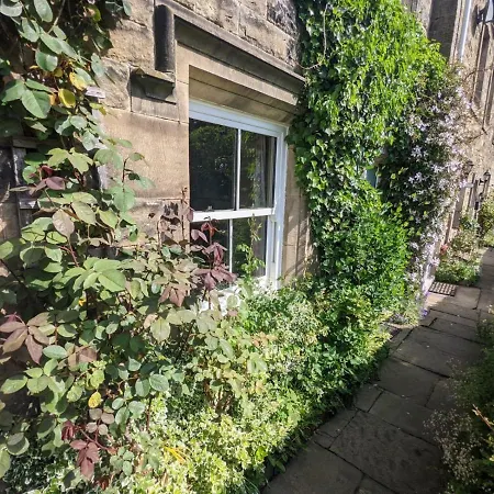 Hotel Rustic Cottage, Garden, Near Amenities, Wifi 3*